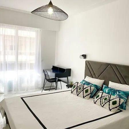 Appartement Exceptionnel T4 Hyper Centre Juan Les Pins 90m2