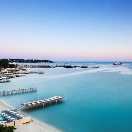 Exceptionnel T4 Hyper Centre Juan Les Pins 90m2 *