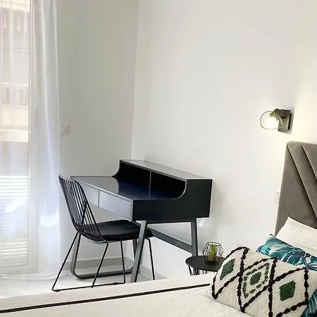 Exceptionnel T4 Hyper Centre Juan Les Pins 90m2 *